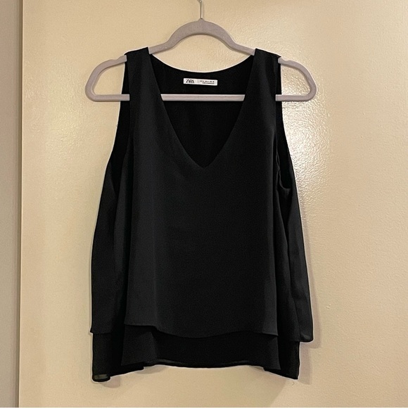 ZARA V-Neck Sleeveless Double Layered Blouse in Black - Picture 1 of 4